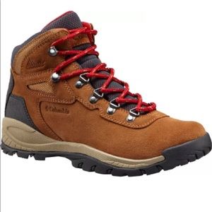 Columbia Newton Ridge Waterproof Hiking Boots